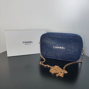*Chanel Beauté Blue Denim-Look Cosmetic Pouch with Gold Zipper & Strap - NWT2